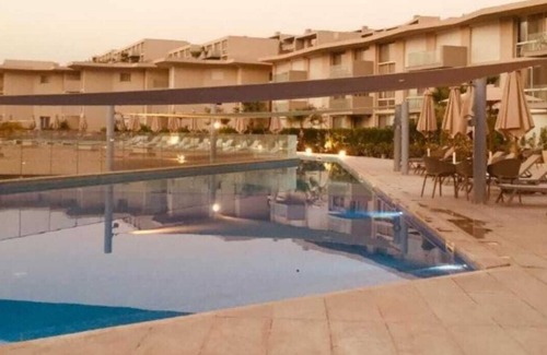 Zafarana House | Luxurious Chalet at Ilmont Galala resort Sea & Lagoon View