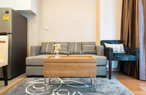 Khlong Toei Nuea Condo | Luxurious Condo @Heart of Bangkok - Quiet location - Fast Wifi - 24 Hour Checkin