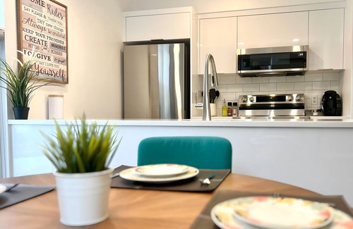 Magog Apartment | Luxurious condo in downtown Magog with wood fireplace and pool