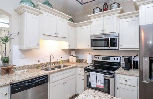 Oxford Condo | Luxurious condo minutes from Ole Miss & the Square