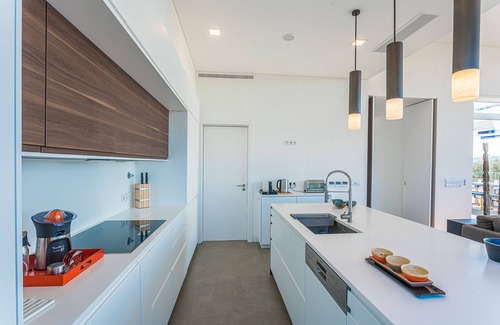 Quinta Do Conde Villa | Luxurious contemporary villa in Quinta do Peru Golf Resort