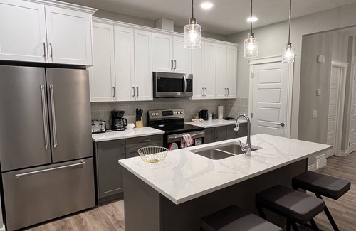 Southwest Edmonton House | Luxurious,Cozy and Brand new House