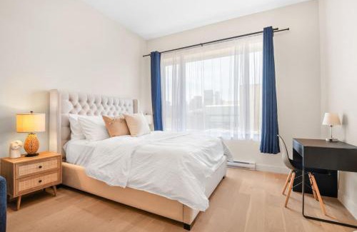 Gay Village Apartment | Luxurious DownTown Suite