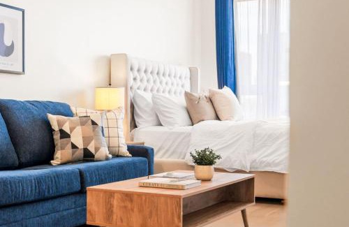 Gay Village Apartment | Luxurious DownTown Suite