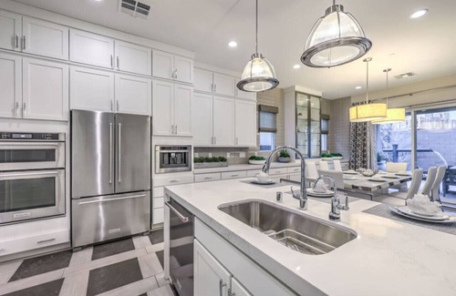Henderson House | Luxurious Former Model - Pool Villa in Inspirada!