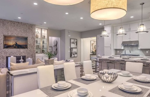 Henderson House | Luxurious Former Model - Pool Villa in Inspirada!