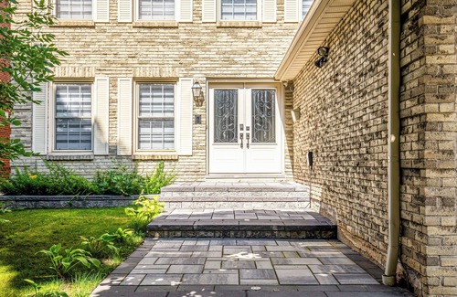 Fisherville House | Luxurious Furnished, 4+1 Bedrooms & 4 baths, Family Home in the Heart of Toronto