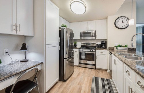 Roseville Apartment | Luxurious Furnished Apartment + Private Garage