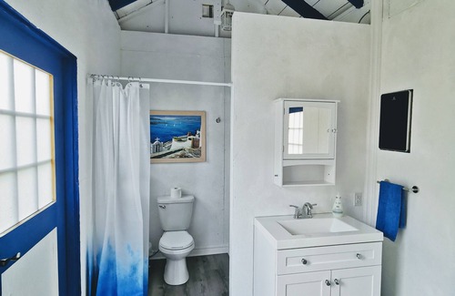 Uxbridge House | Luxurious getaway close to the city