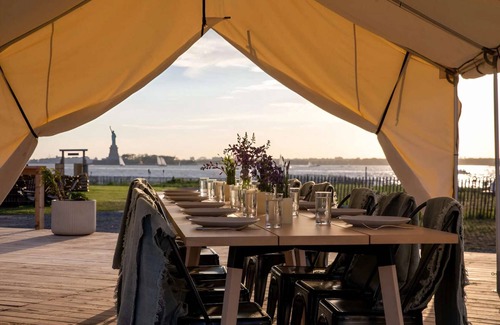 Manhattan Cabin | Luxurious Glamping | Panoramic Views & Dining
