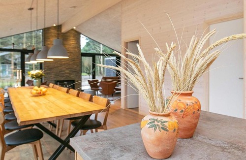 Aalbaek House | Luxurious Holiday Home in lb k with Whirlpool