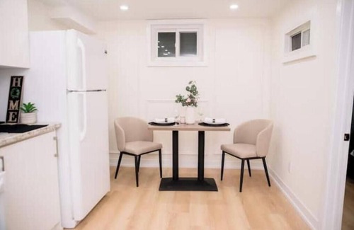 Pickering House | Luxurious Home Away From Home
