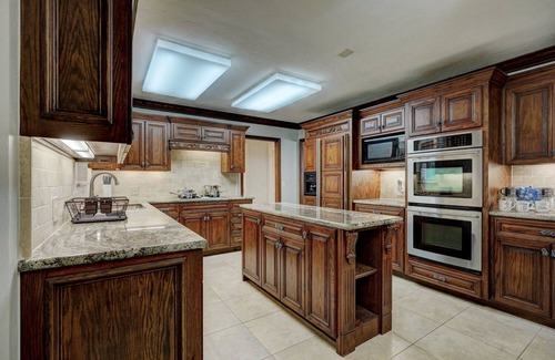 Central Oklahoma City House | Luxurious Home - Family Game Room/Huge Patio