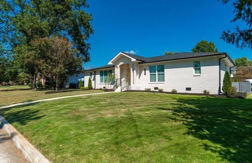 Huntsville House | Luxurious home in heart of HSV