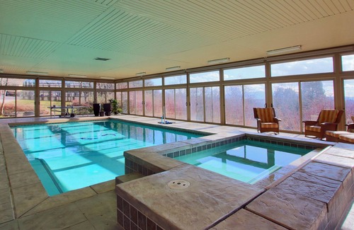 Alpine House | Luxurious home sleeps 30+! Great for Family Reunions, Corporate Retreats & more!