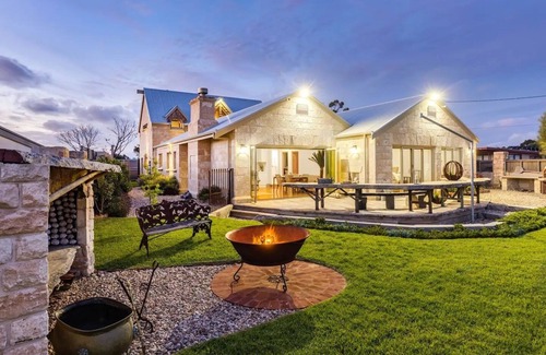 Tulka House | Luxurious Homestead Retreat in Tulka