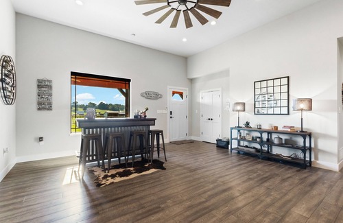 West Newton House | Luxurious Horse Farm Retreat - 3BR/3.5BA Oasis