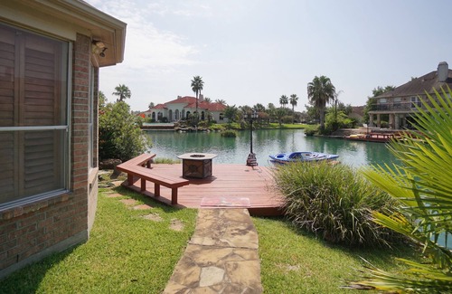 Windermere Lakes House | Luxurious lake front property