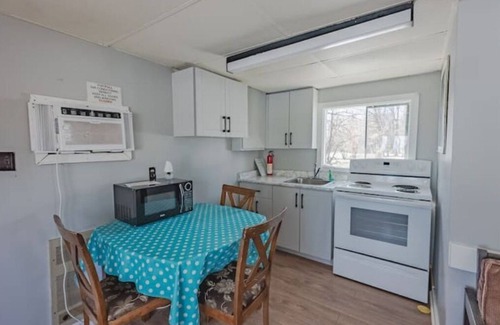 Frontenac Cabin | Luxurious Lakefront Loft