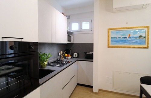 Bardolino Apartment | Luxurious lakeside apartment, private beach, lake view terrace