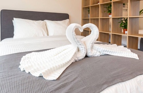 Delft Apartment | Luxurious Loft apt w/View walk city center