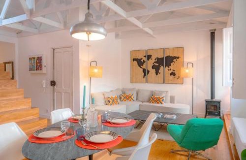Linda-a-Velha Apartment | Luxurious Loft : Bridge-View Rooftop | By Airnest