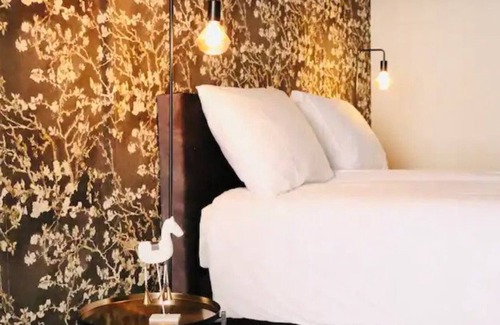 Centrum Apartment | Luxurious Loft-type apartment w/ garden view, perfect for family!