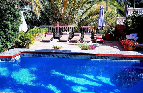 Torrequebrada Villa | Luxurious Majestic Villa with pool by the beach