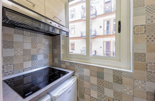 Naples Apartment | Luxurious mini apartment with jacuzzi tub, suitable for families