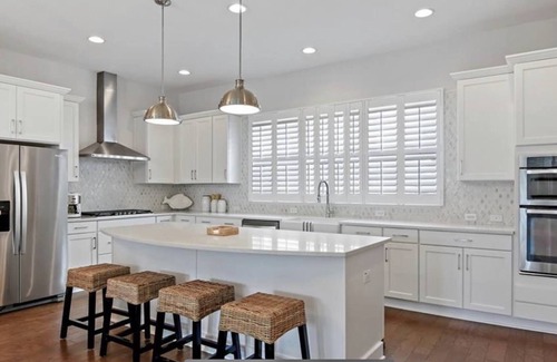 Redington Beach House | Luxurious Modern Townhouse right across beach!