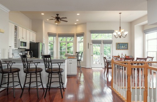 Landmark House | Luxurious-Modern-OpenConcept-PvtGarage-MinsfromDC