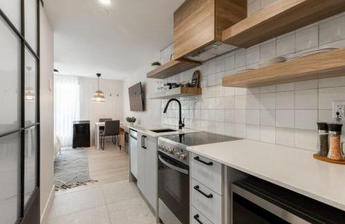 Mont-Tremblant Village Apartment | Luxurious & Modern Tremblant Loft Pool&Spa Access
