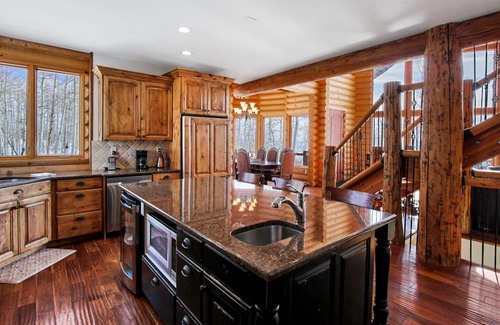Tollgate Canyon Ski Chalet | Luxurious Mountain Retreat - Minutes from Park City and Deer Valley