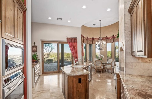 Winfield House | Luxurious North Scottsdale Mansion Entertainers Delight