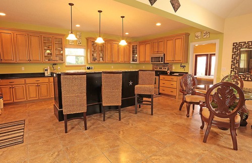 Starke House | Luxurious Oasis on Kingsley Lake w/Private Dock. Panoramic Views. Free Cable/WiF
