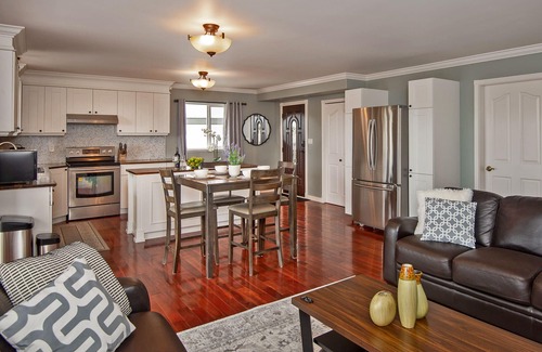Victoria House | Luxurious Olympic View Suite 1400 Sq ft + Balcony