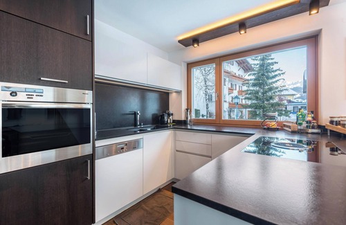 Ortisei Ski Chalet | Luxurious Paruda Mountainchalet with Mountain View, Wi-Fi