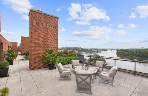 Georgetown Apartment | Luxurious penthouse with panoramic views