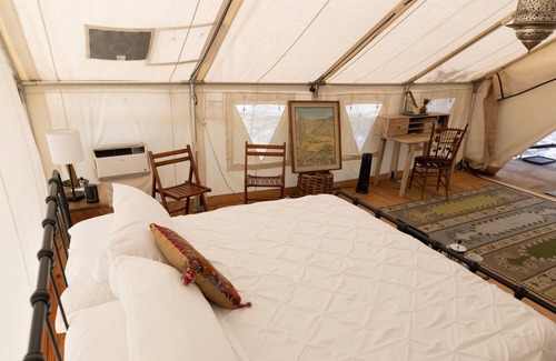 Irene RV Rental | Luxurious Pet-Friendly Glamping with AC