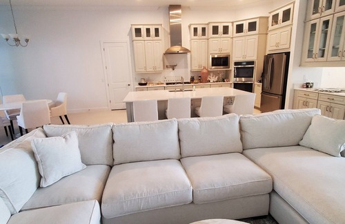Sarasota House | LUXURIOUS POOL AND SPA HOME n