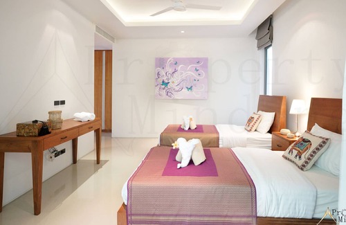 Bang Tao Villa | Luxurious Private Balinese Villa with huge pool