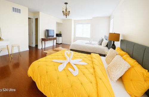 Markham House | luxurious Private Master bedroom