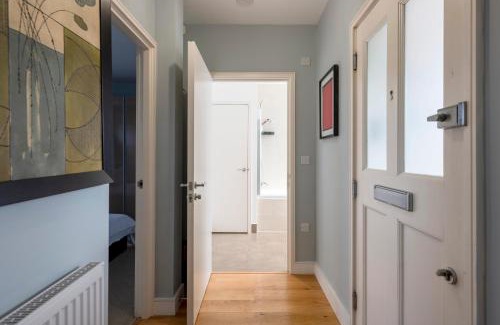 Braintree Apartment | Luxurious Private One Bedroom Apartment in Braintree with Free Parking Near City Centre