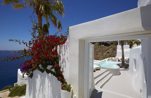 Firostefani Villa | Luxurious private villa with 3 bedrooms, private pool and amazing views