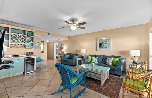 South Padre Island Condo | LUXURIOUS, REMODELED, SPACIOUS PENTHOUSE CONDO WITH AWESOME BEACH VIEWS!