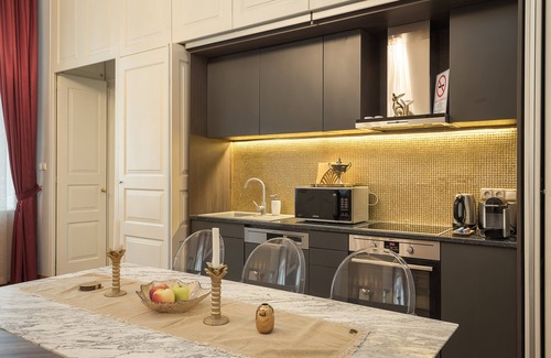 Belvaros - Lipotvaros Apartment | Luxurious Residence Apartment