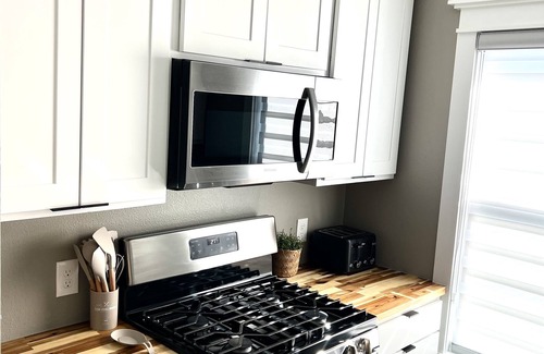 Waco House | Luxurious retreat for your stay in Waco; all you could want for amenities.