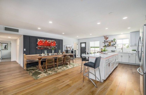 Camelback East House | Luxurious + spacious 4 Bed 4 Bath Brand new re-model in Arcadia + 2 Masters