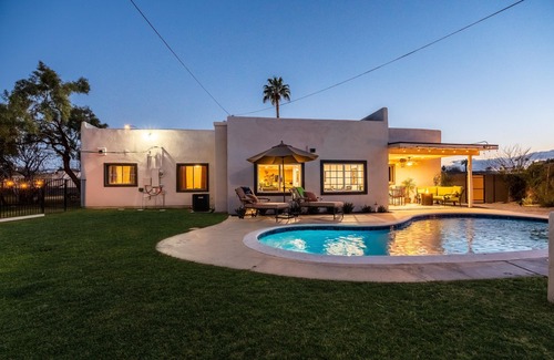Camelback East House | Luxurious + spacious 4 Bed 4 Bath Brand new re-model in Arcadia + 2 Masters