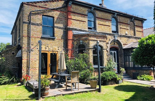 Ramsgate House | Luxurious & spacious family seaside escape. Perfect for relaxation and fun.